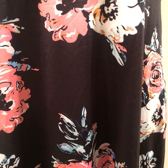 NWOT Black and floral sundress XL. High low front hem - Picture 4 of 5